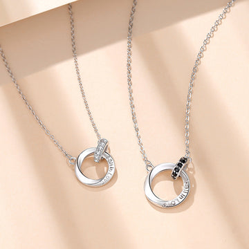 Mobius Anneau Couple Collier